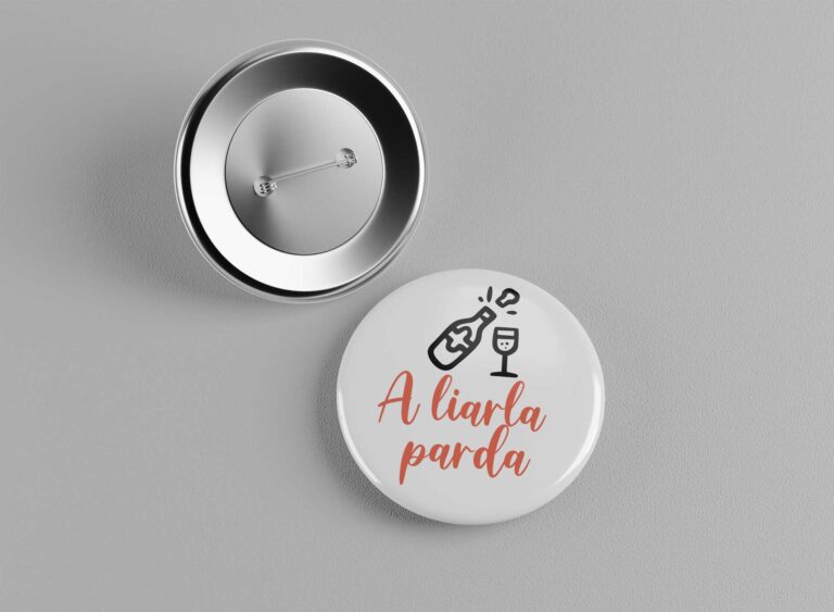 Chapa redonda personalizada con alfiler para bodas