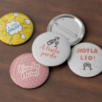 Chapa redonda personalizada con alfiler para bodas
