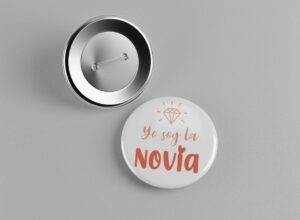 Chapa redonda personalizada con alfiler para bodas