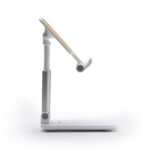 Soporte con cargador inalámbrico de bambú 3