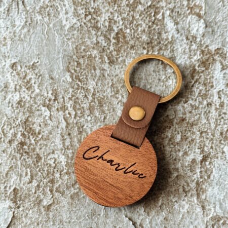 Foto Original llaveros madera cerezo personalizados